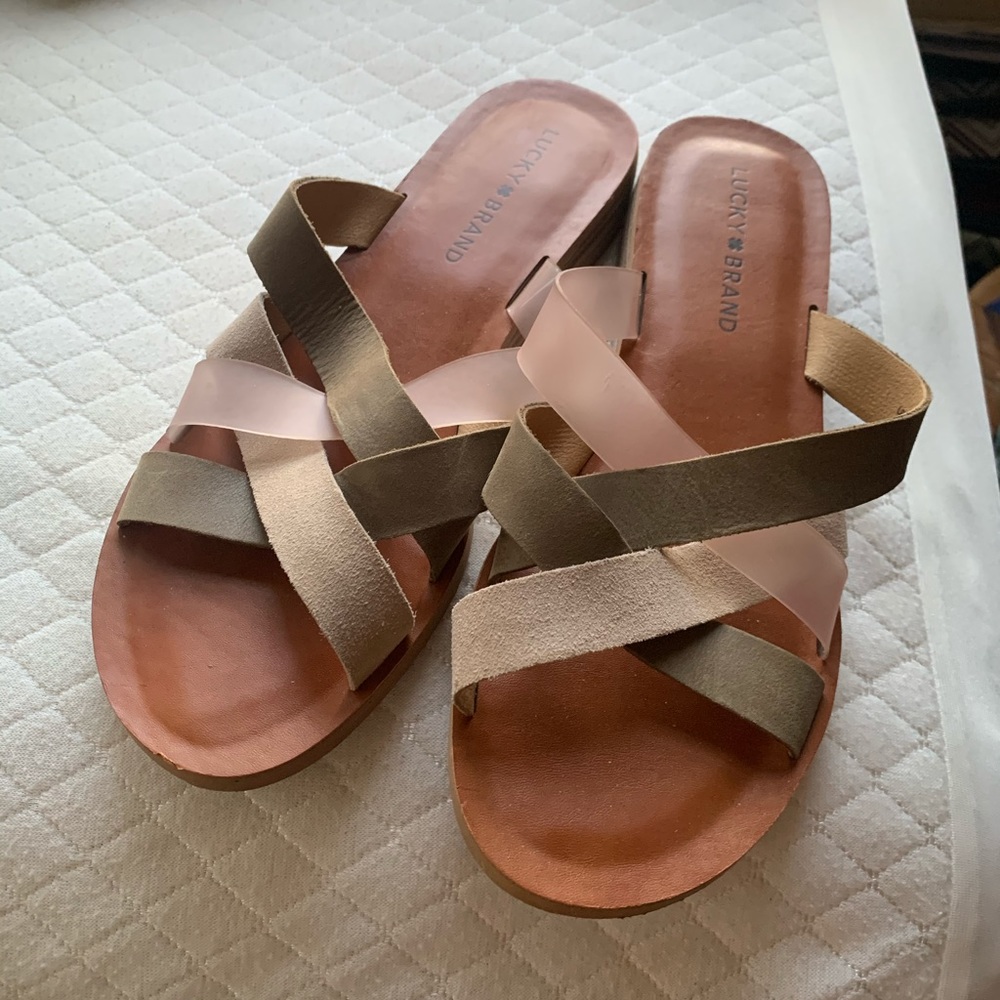 Lucky Brand Summer Sanders Size 8